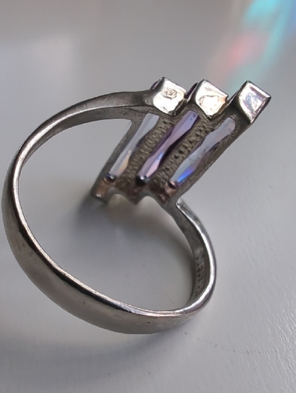 Faceted Purple/Blue Colored Glass 925 Silver Plated Ring Size 9 - Picture 5 of 14